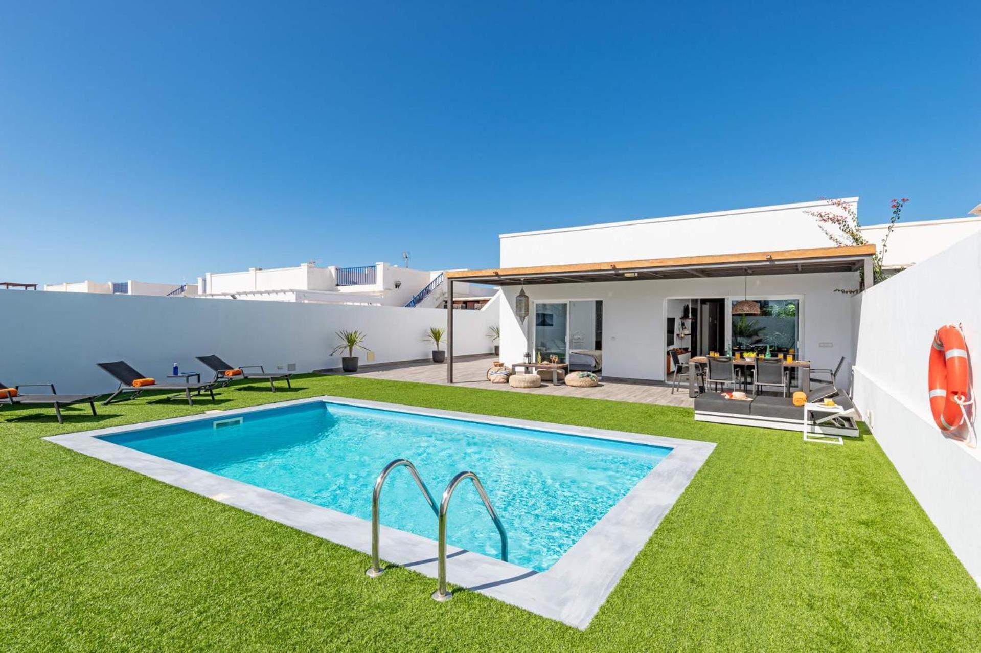 Villa Natalia By Villa Plus ปลายาบลังกา ภายนอก รูปภาพ