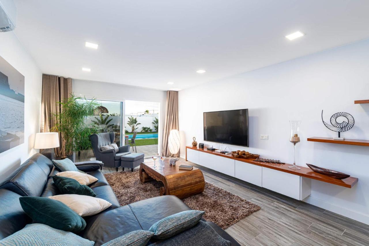Villa Natalia By Villa Plus ปลายาบลังกา ภายนอก รูปภาพ